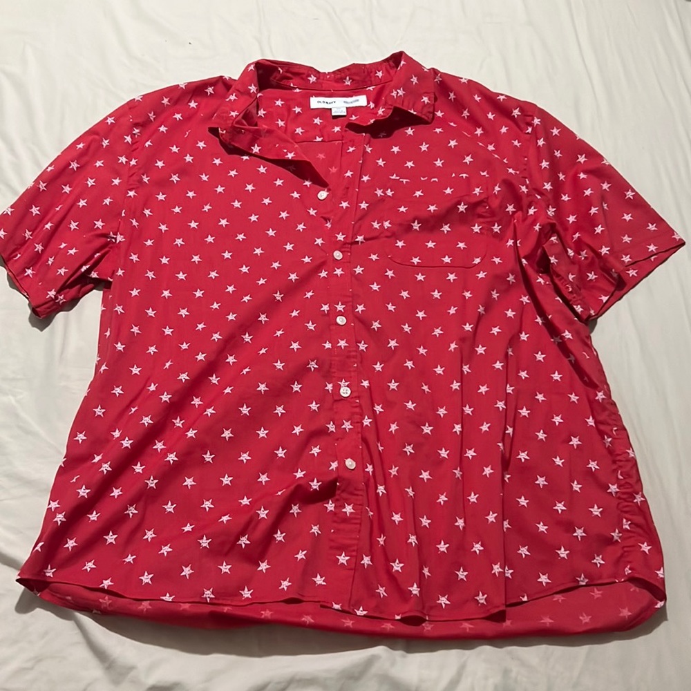 Men’s two XL, button-down collared shirt